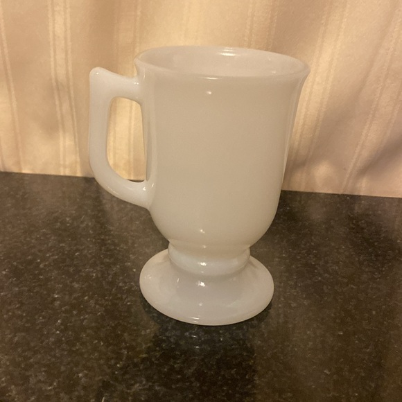 Vintage Disneyland Milk Glass Personalized Vicki Mug - Picture 4 of 7